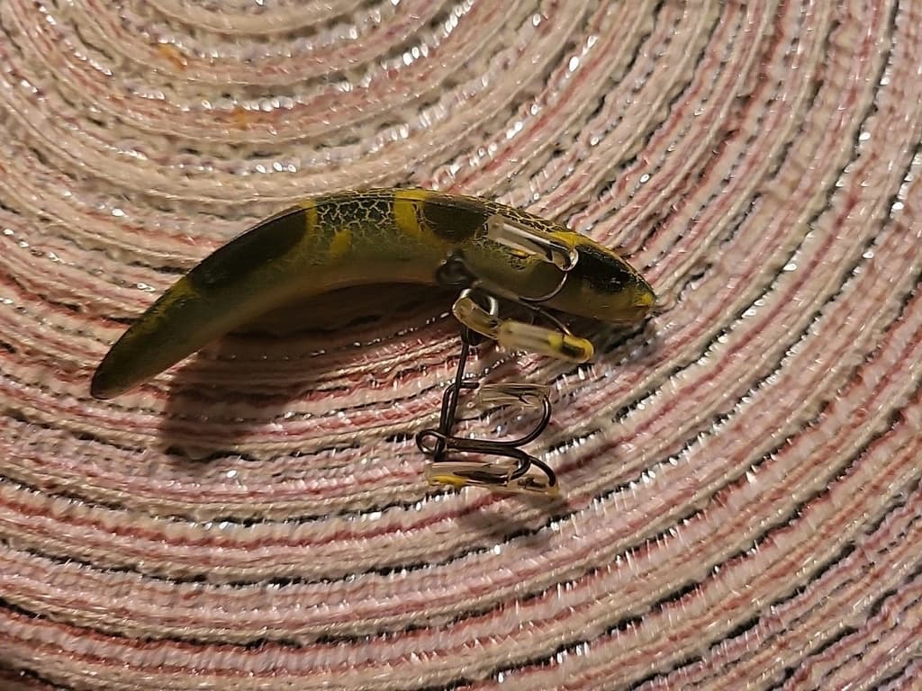 Vintage Helin Lot Of 2 Flatfish Lures F7s. Frog & Camo.2 1/2 " - Image 7