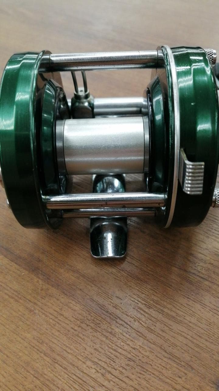 Abu Garcia Ambassadeur 5000D Bait Reel - Image 4