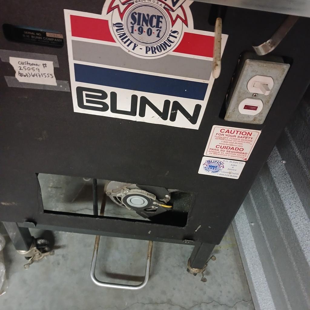 B H BUNN PACKAGE TYING MACHIINE - Image 2