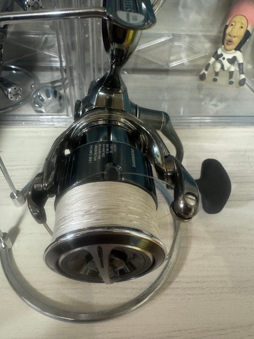 Shimano Stella 4000XG Spinning Reel Excellent Condition Light Use - Image 8