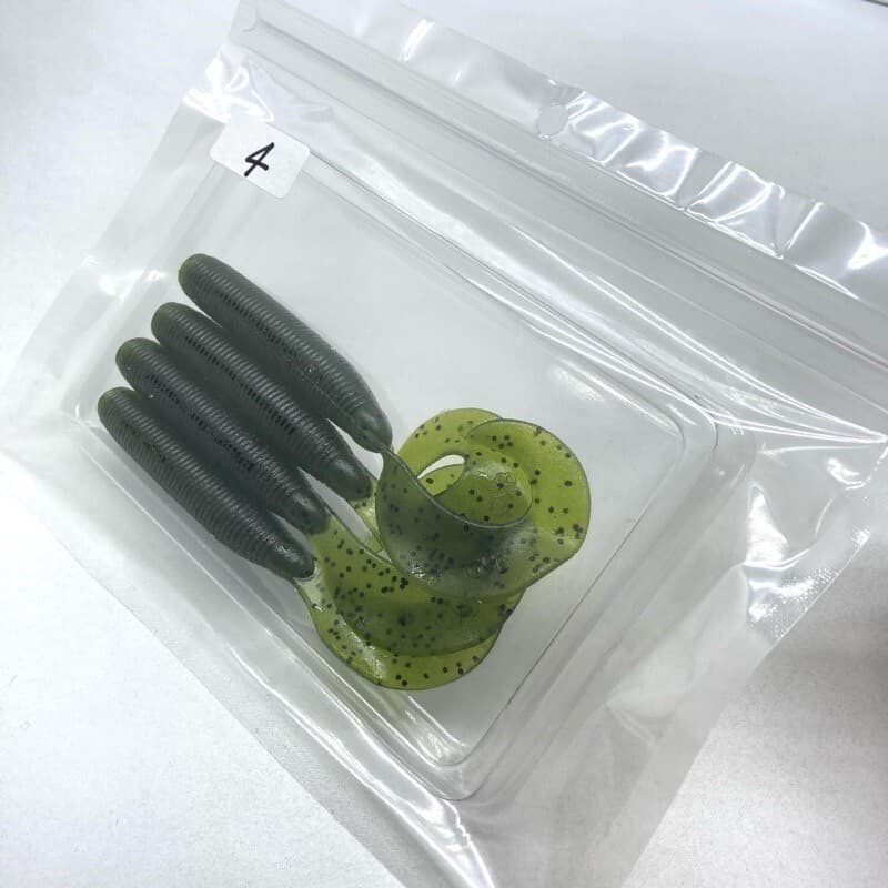 818364 Gary Yamamoto 6 Inch Jumbo Grab 4 Pieces 194 Watermelon Pepper Condition - Image 2