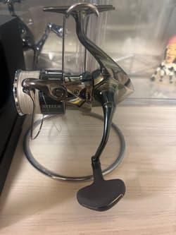 Shimano Stella 4000XG Spinning Reel Excellent Condition Light Use - Thumbnail 5