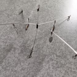 Finesse Alabama Rig with Blade, 5-Arm, Silver/Gold Blade, Used - Thumbnail 3