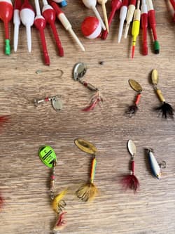 VINTAGE fishing Lure lot of 60 Plus+ Tackle Box+ Fishing Accessories - Thumbnail 16