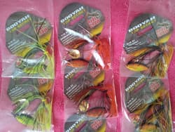 booyah spinnerbait lot of 24 lures  - Thumbnail 2