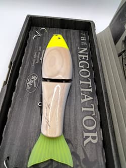 LIMITED Roman Made Negotiator from Japan Glide wood swimbait rare lure NIP HTF 6 - Thumbnail 3