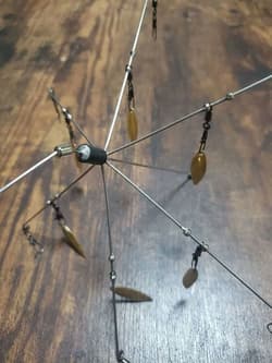 Alabama Rig Gold Blade High Strength 7-Arm Stainless Steel Bait for Bass - Thumbnail 1