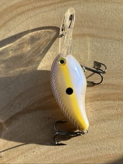 Strike King Deep Dive Crank Baits 2-1/2 “ various colors an depths Lot of 5  - Thumbnail 8