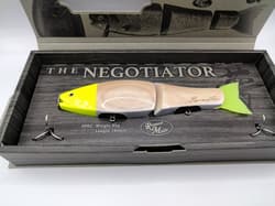 LIMITED Roman Made Negotiator from Japan Glide wood swimbait rare lure NIP HTF 6 - Thumbnail 4