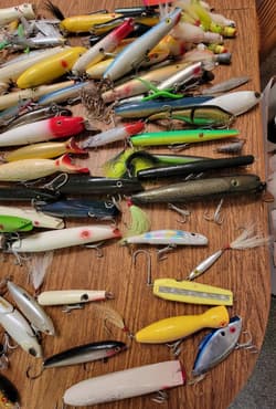 75+ Lures Guppy, RM Smith, Beachmaster, Afterhours, LI Fish In VT, Super Strike - Thumbnail 4