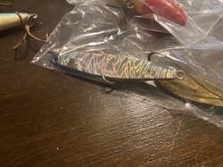 Mixed Lot of Hard & Soft Plastic Saltwater Lures - Thumbnail 8