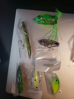 Catchmeister - Fishing Lure, Hooks, Bait, Accessories Set - Thumbnail 8