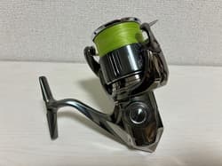 Shimano 22 Stell4000M Spinning Reel Used Good Condition with Upgraded X8 Line - Thumbnail 2