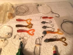 Vintage Lot 20 Plus Pcs Saltwater Lures Bass Marlin Tuna Dorado Leaders Hooks - Thumbnail 3