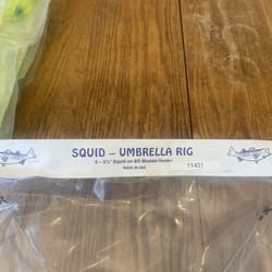 9” Umbrella Rig 4 Arm 11” With 5.5” Squid (9)  8/0 Mustad New Chartreuse Green - Thumbnail 2