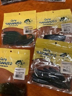 Gary Yamamoto bulk of 17 bags - Thumbnail 3