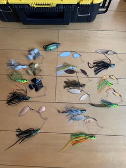 Black Bass Lure Set with Versus Box, Hard & Soft Baits, Spinners, Baits - Thumbnail 5