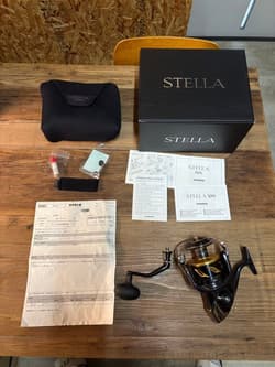 Shimano 20 Stella SW 20000HG Spinning Reel with Box & Accessories Used - Thumbnail 1