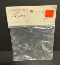 Kmart Fishing Accessories Lot Dial Box Flies Steel Leaders Lure Line Spreader - Thumbnail 3