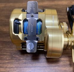 Shimano Calcutta Conquest MD 300g Baitcasting Reel Used with Handle, PE3 200m - Thumbnail 6