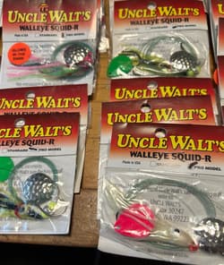 59 NEW UNCLE WALT'S WALLEYE SQUID-R PRO SPINNERBAIT LURE SPOKANE MANY COLORS GLO - Thumbnail 3