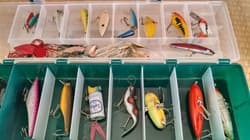 Old Lure Set Tackle Box Heddon Daiwa Cordell Lures, Arbogast Strike King, Very - Thumbnail 4