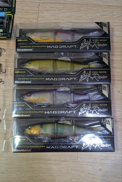 Megabass Deep X300 Super Z Lure Set with Storage Box, New, Fishing Accessories - Thumbnail 3