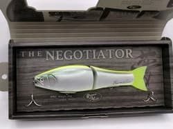2 Lot LIMITED Roman Made Negotiator JDM Japan Glide wood swimbait rare lure NIP - Thumbnail 11