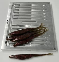 Bulk Plastic Baits - 7” Split Tail Jerkbait 6 Cavity Alu Soft Plastic Lure Mold - Thumbnail 2