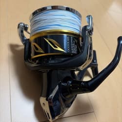 Shimano Stella SW 30000 Spinning Reel Black/Gold Used Excellent Condition - Thumbnail 2