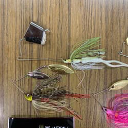 Bass fishing retirement set, lures, spinnerbait, buzzbait - Thumbnail 2