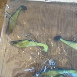 Umbrella Rig 4 Arm 11” With 6” Shad (9)  Chartr. Blue 8/0 Hook Mustad New In Pkg - Thumbnail 4