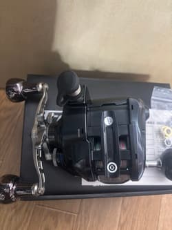 Shimano Electric Reel 600 Touch Drive, Black Handle, Used, Fishing Gear - Thumbnail 5