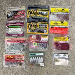 Gary Yamamoto and other worm setApproximately \10,000 total - Thumbnail 1