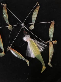 15” Umbrella Rig With Parachute Chase Bait Striper Fishing Lure - Thumbnail 2