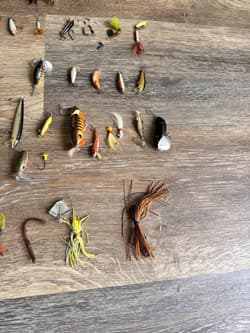 VINTAGE fishing Lure lot of 60 Plus+ Tackle Box+ Fishing Accessories - Thumbnail 4