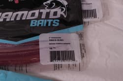 13 packs Yamamoto Baits: 10 packs 5" Senko, 2.5" grub, covert craw & 3.5" nuku - Thumbnail 3