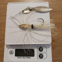 Megabass Spinnerbait White-Yellow 2pcs Silver Blade Metal Plastic Condition Used - Thumbnail 7