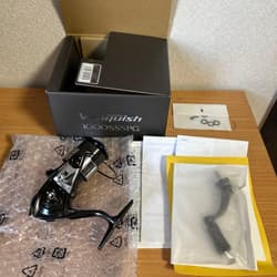 Shimano Vanquish 1000SSSPG Spinning Reel  Unused Black Box - Thumbnail 4
