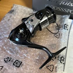 Shimano Vanquish 1000SSSPG Spinning Reel  Unused Black Box - Thumbnail 5