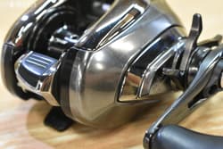 Shimano16 AntaresDC HG Right Hand Baitcasting Reel Japan Bass Fishing Black Bass - Thumbnail 4