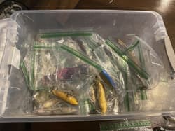 Mixed Lot of Hard & Soft Plastic Saltwater Lures - Thumbnail 6