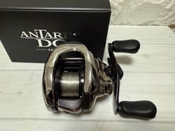 Shimano 21 Antares DC HG Right Hand Baitcasting Reel Made in Japan w/ Box & Bag - Thumbnail 3