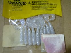 Gary Yamamoto 3 Inch Gloves 9 Pieces - Thumbnail 3