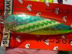 LOT OF 22 SALMON SPOONS AROUND 4" ,ONE RED WHITE & BLUE USA SPOON 3 GLOW IN DARK - Thumbnail 8