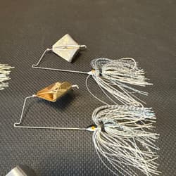 Buzzbait, Un - Thumbnail 3