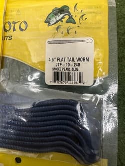 NO.6658 Gary Yamamoto 4.5 inch Flat Tail Worm Near Mint 4-piece Set - Thumbnail 5