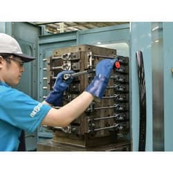 KTC 19.0 Preset Torque Wrench GW600-06 Kyoto Machinery Tools Co., Ltd. - Thumbnail 2