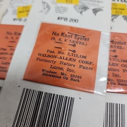 Fishing Lure Lot Vintage Mepps Comet Dardevle Spoon Jigs Jerkbait Spinnerbait - Thumbnail 13