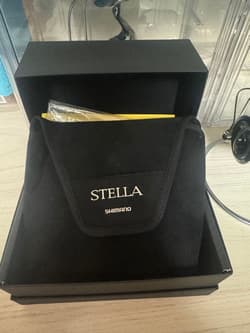 Shimano Stella 4000XG Spinning Reel Excellent Condition Light Use - Thumbnail 4